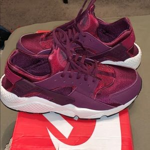 Women’s Purple Huarache!